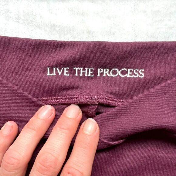 Live The Process Venus Leggings Purple /Acai Berry women's Size M Made in USA - Picture 10 of 12